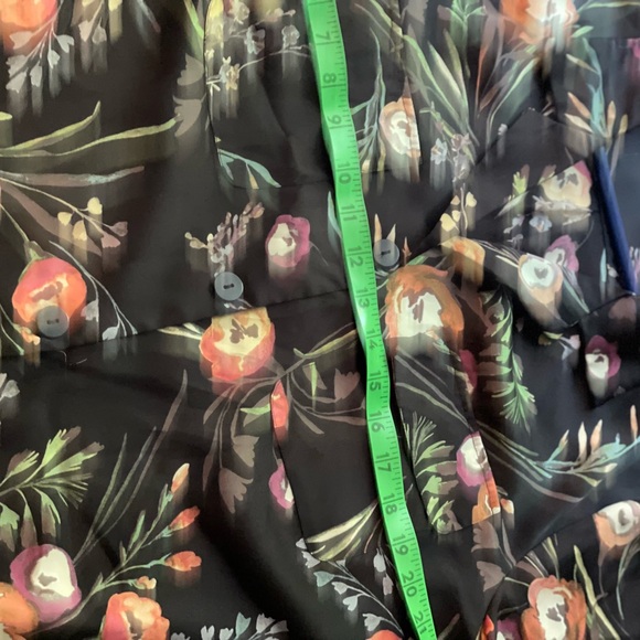 DR2 Black Floral Casual Shirt - Picture 5 of 8